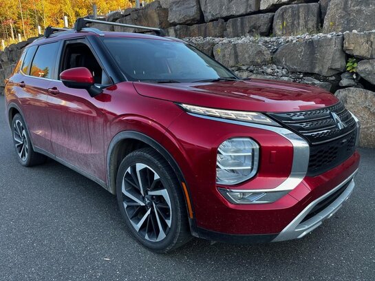 Mitsubishi Outlander LE S-AWC / NOUVEL ARRIVAGE ! 2022 Rouge