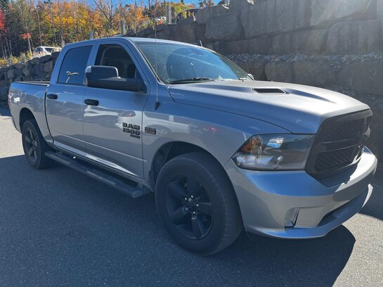 2021 RAM 1500 Classic EXPRESS NIGHT V8 / NOUVEL ARRIVAGE ! Silver