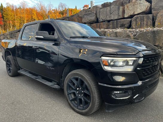 RAM 1500 SPORT CREWCAB V8 / NOUVEL ARRIVAGE ! 2022 Noir RAM 1500 SPORT CREWCAB V8 / NOUVEL ARRIVAGE ! 2022 Noir