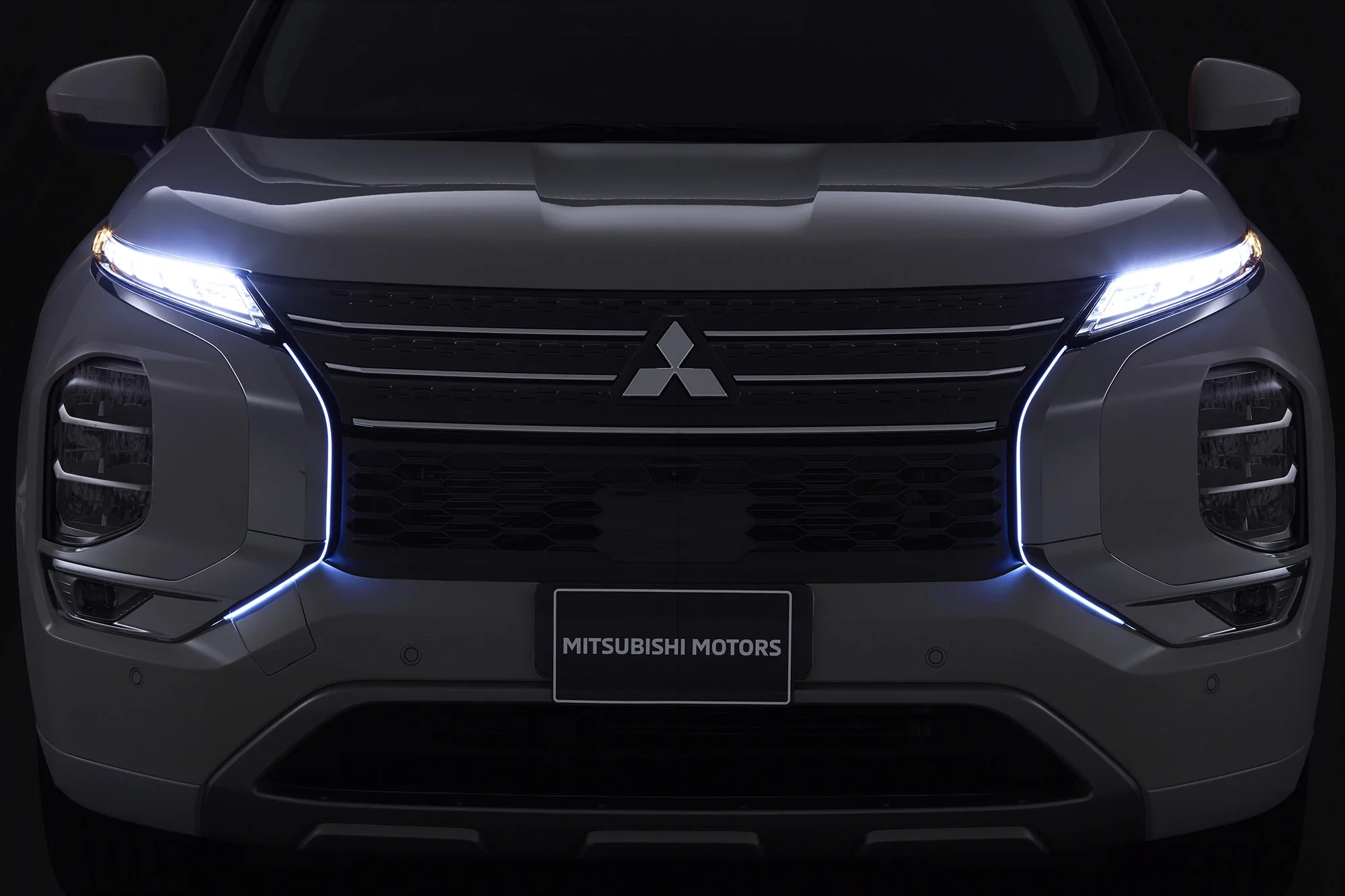 DYNAMIC SHIELD ILLUMINATION